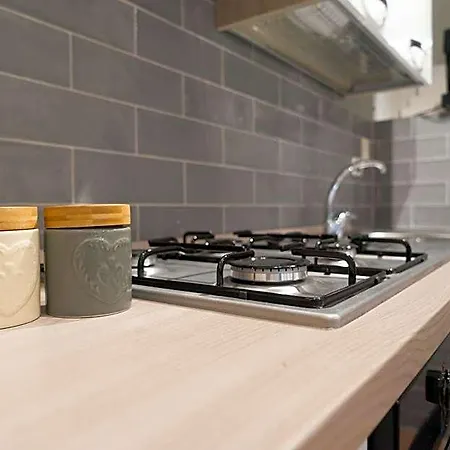 Bed and Breakfast Dreams 4*